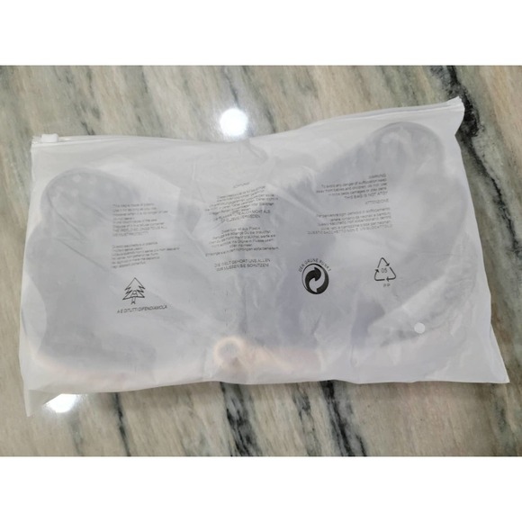 Je T'aime Adhesive Bras Lace Up D Cups Black and Beige - Picture 4 of 4